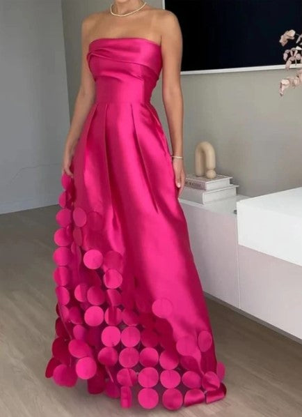 Marina - flowing elegance with a modern twist