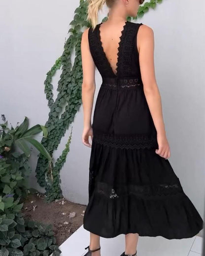 Alyssa – lace-kissed elegance midi dress