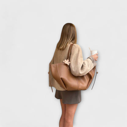 VINTAGE TOTE BAG – STYLE MEETS FUNCTIONALITY