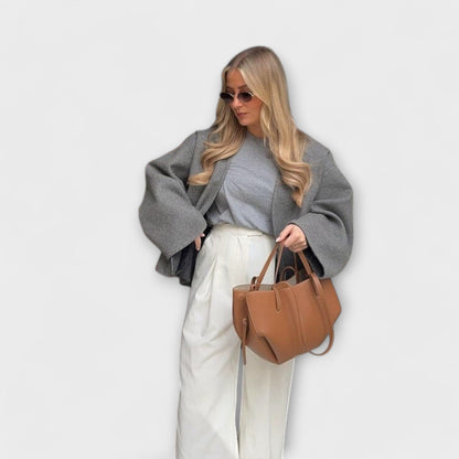 VINTAGE TOTE BAG – STYLE MEETS FUNCTIONALITY