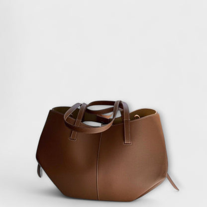 VINTAGE TOTE BAG – STYLE MEETS FUNCTIONALITY