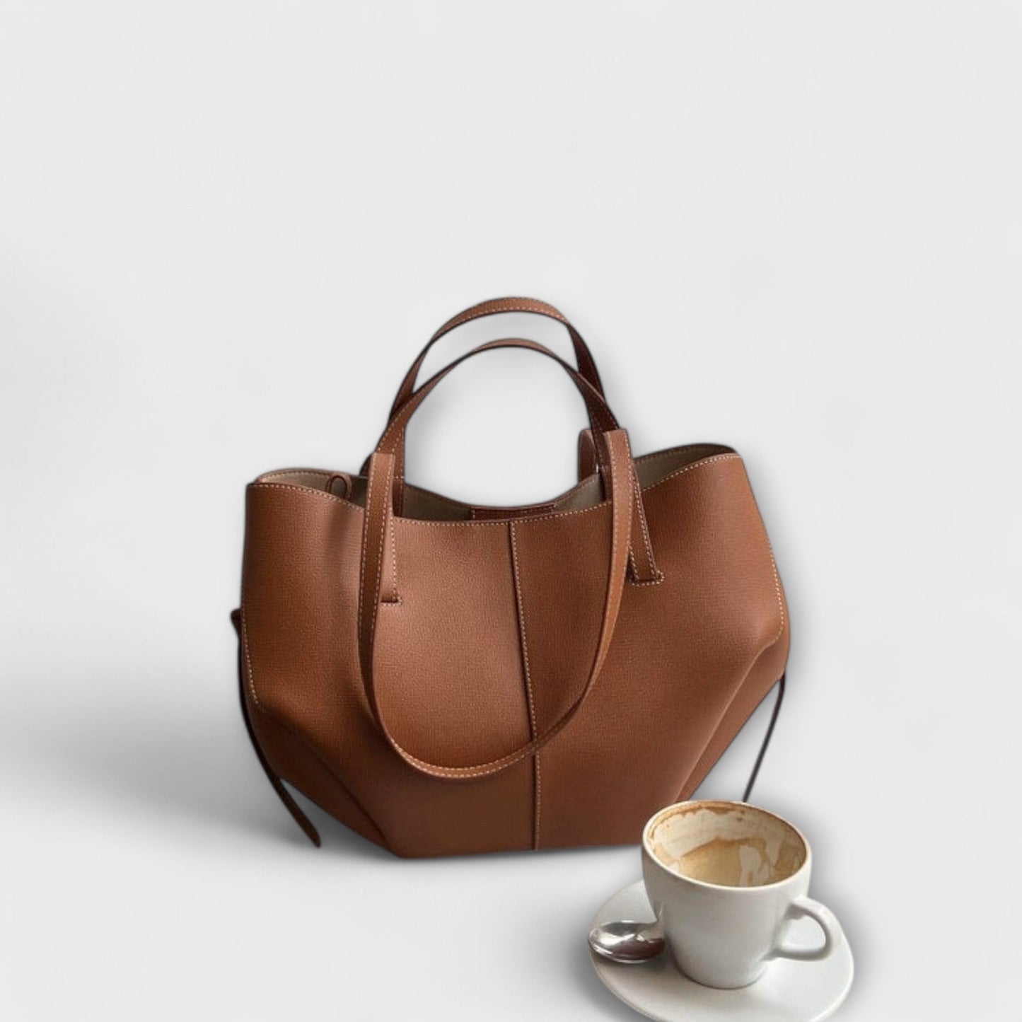 VINTAGE TOTE BAG – STYLE MEETS FUNCTIONALITY