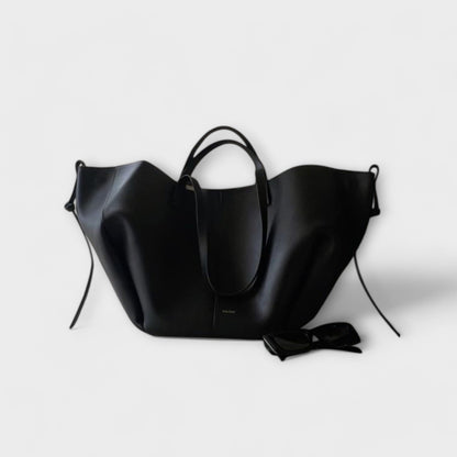 VINTAGE TOTE BAG – STYLE MEETS FUNCTIONALITY