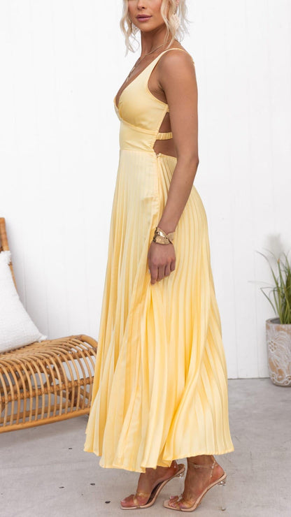 INAYA - ELEGANT PLEATED MAXI DRESS WITH V-NECK