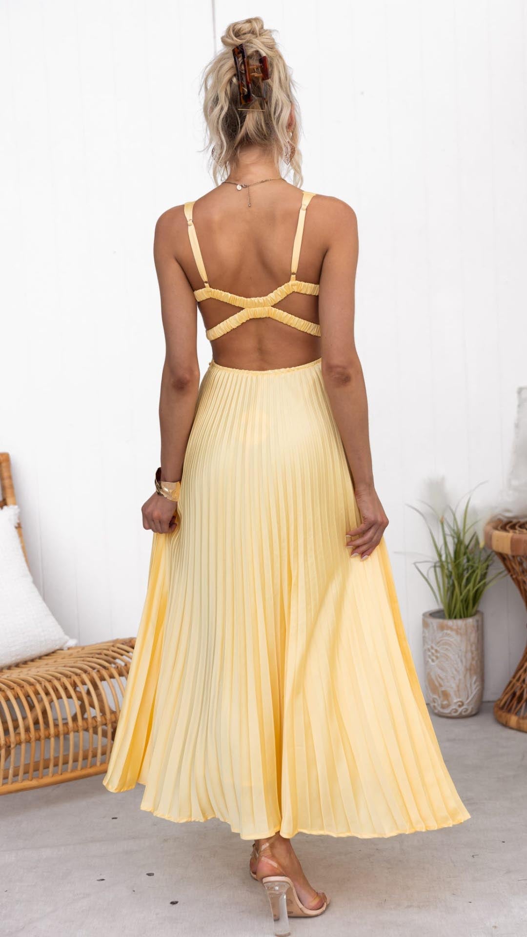 INAYA - ELEGANT PLEATED MAXI DRESS WITH V-NECK