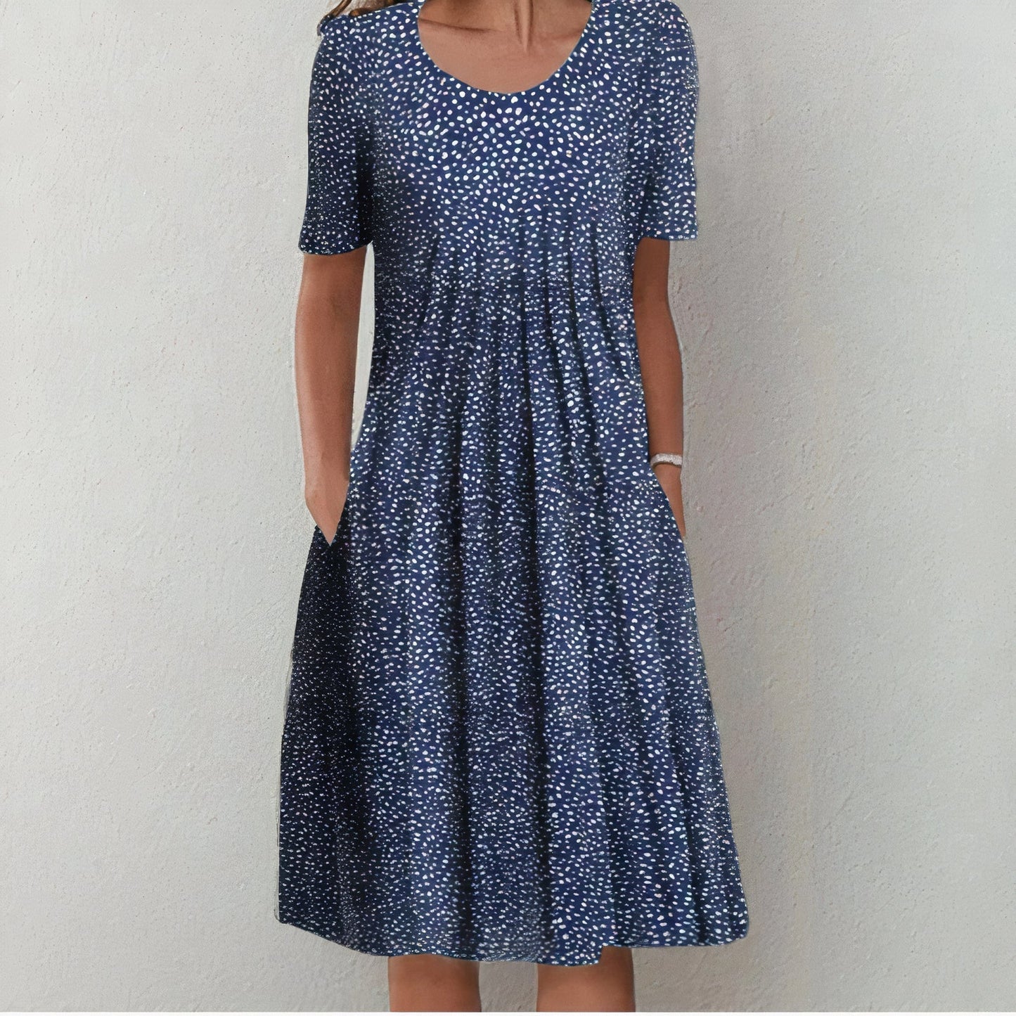 Lizzy – soft elegance in a flowing silhouette (Almost sold out)