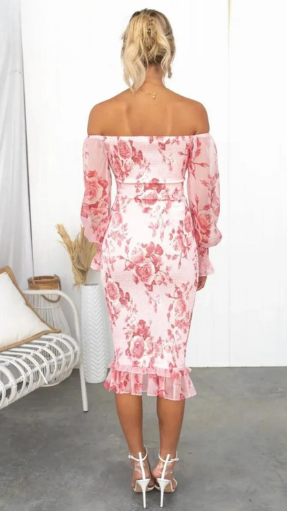 Kendall – refined elegance in midi length (Almost sold out)