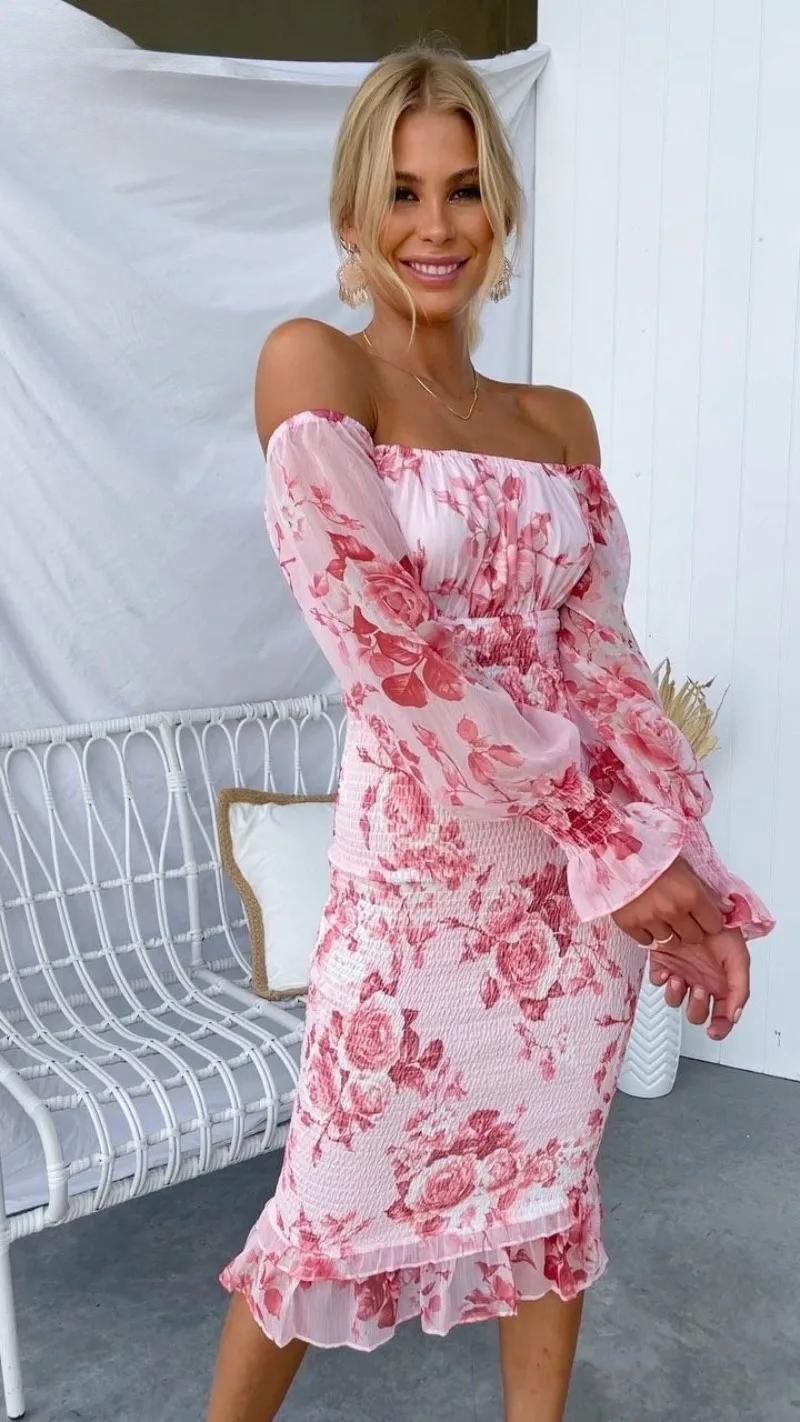 Kendall – refined elegance in midi length (Almost sold out)