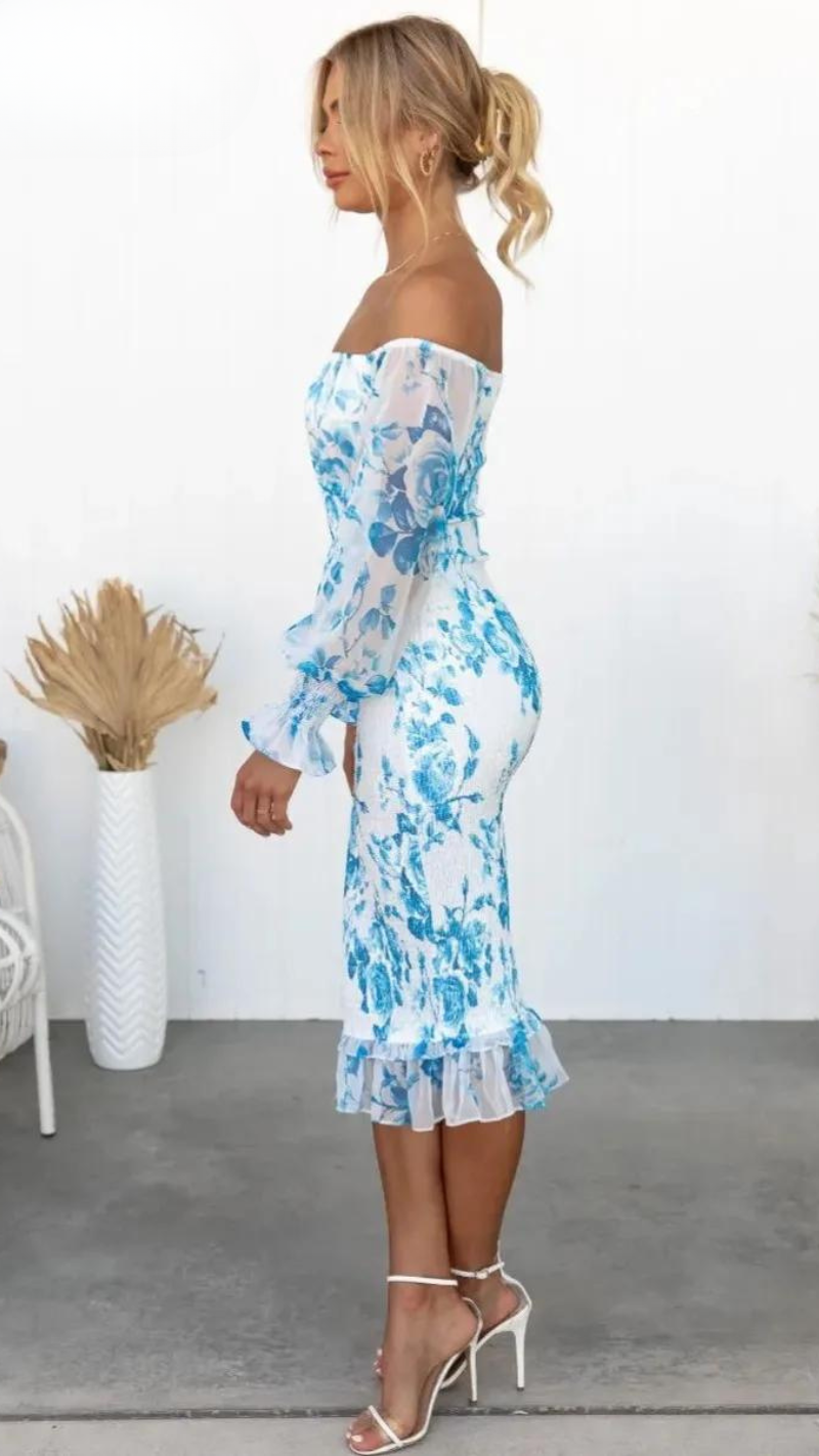 Kendall – refined elegance in midi length (Almost sold out)