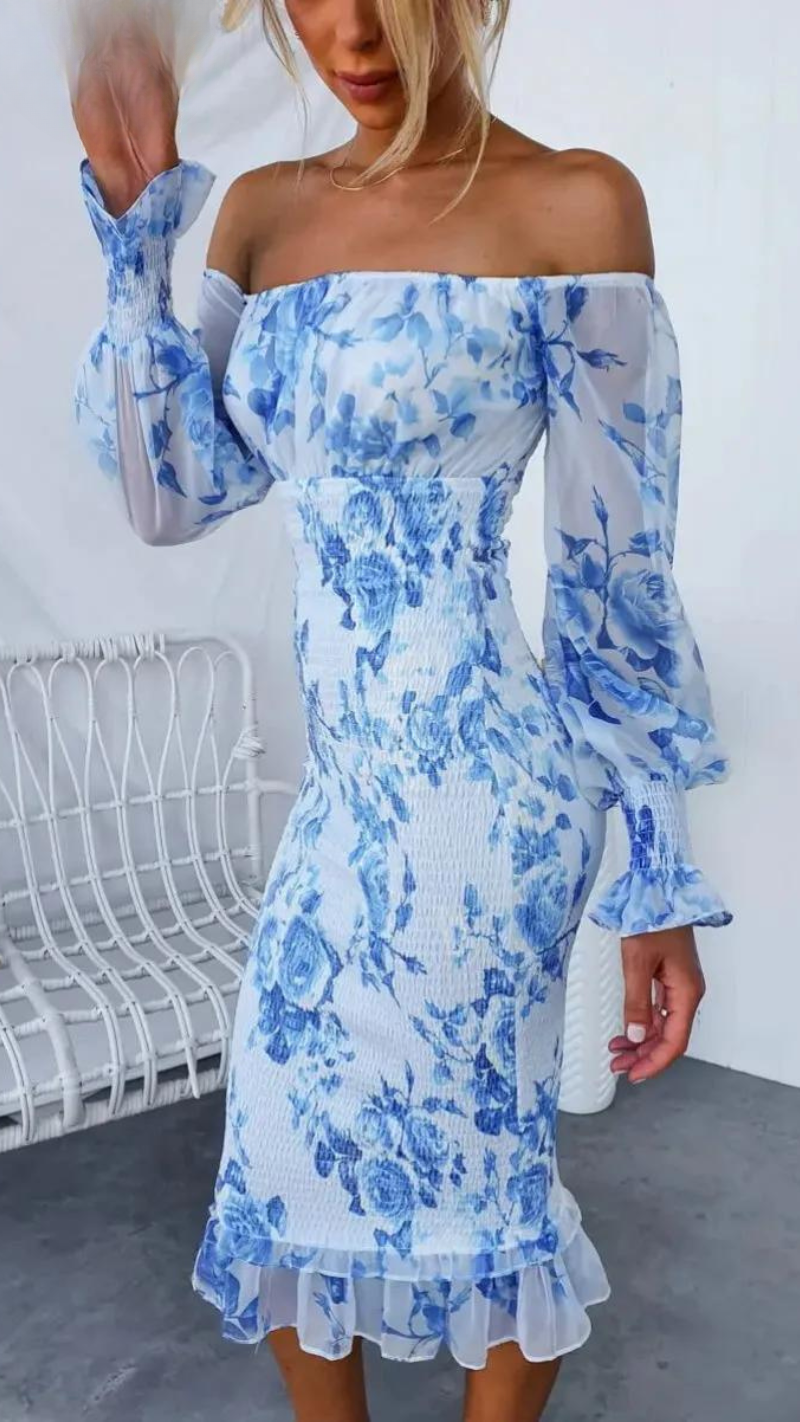 Kendall – refined elegance in midi length (Almost sold out)