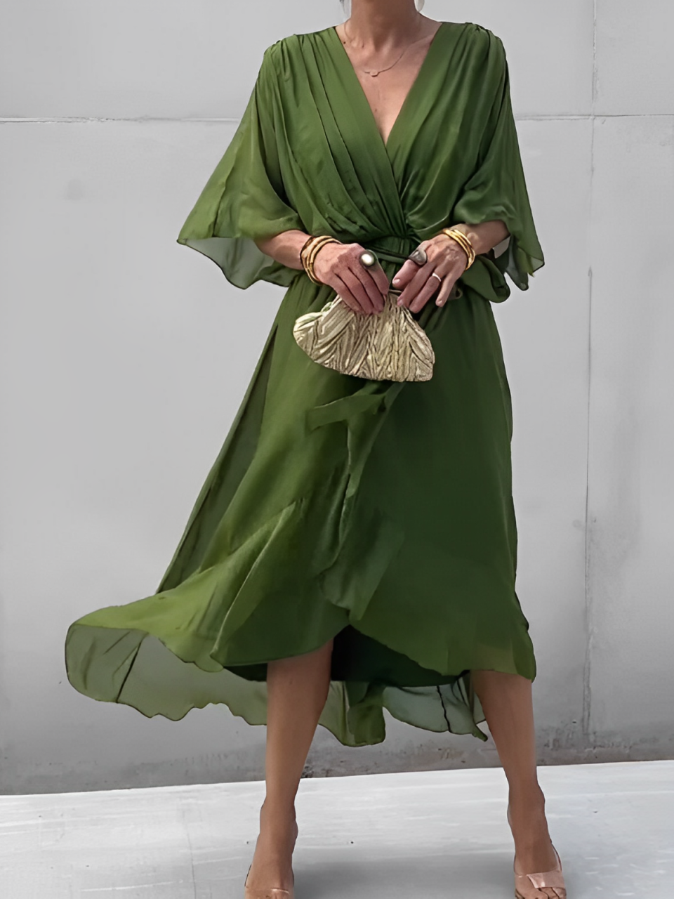 Gasa Dress– soft elegance with a V-neckline