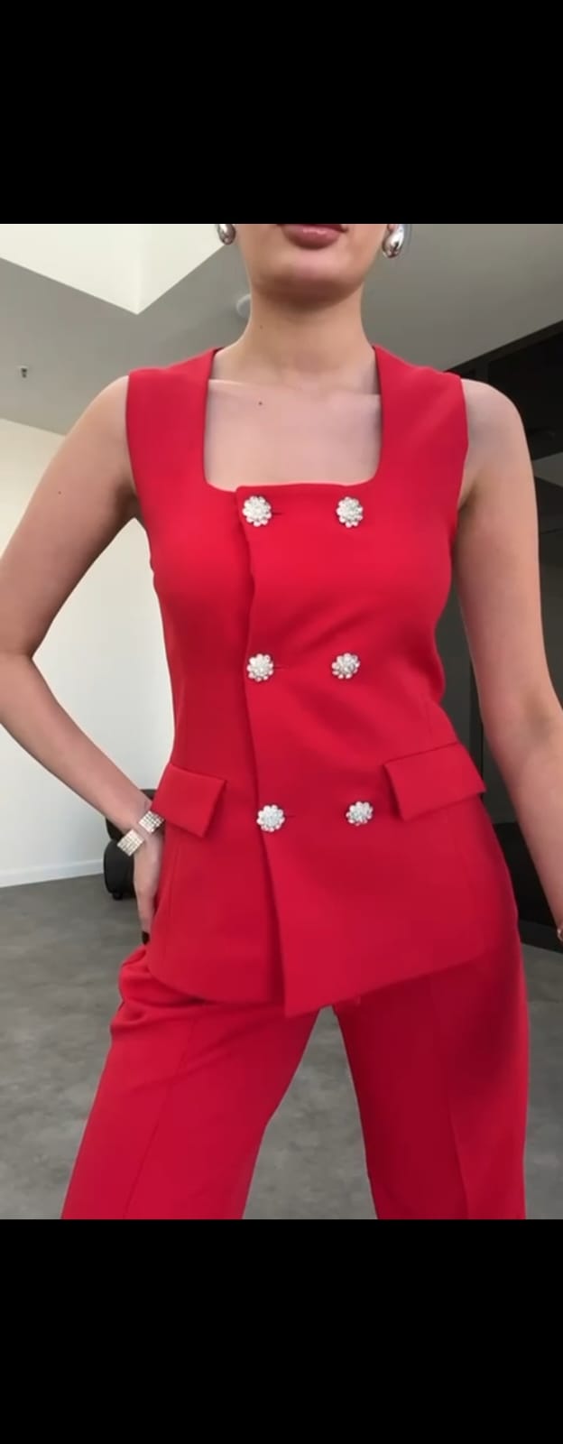 NATASHA – STYLISH TAILORED SET