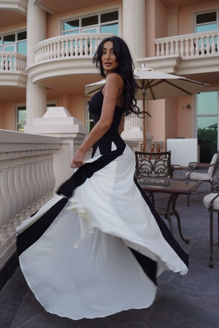 Eliana - graceful flow in every step