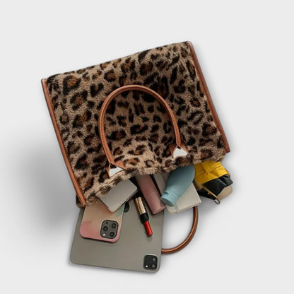 CHIC LEOPARD -PRINT PLUSH TOTE