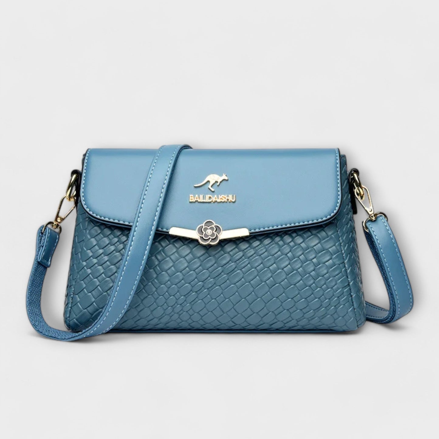 LUXURIOUS SHOULDER BAG WITH STYLE AND VERSATILITY