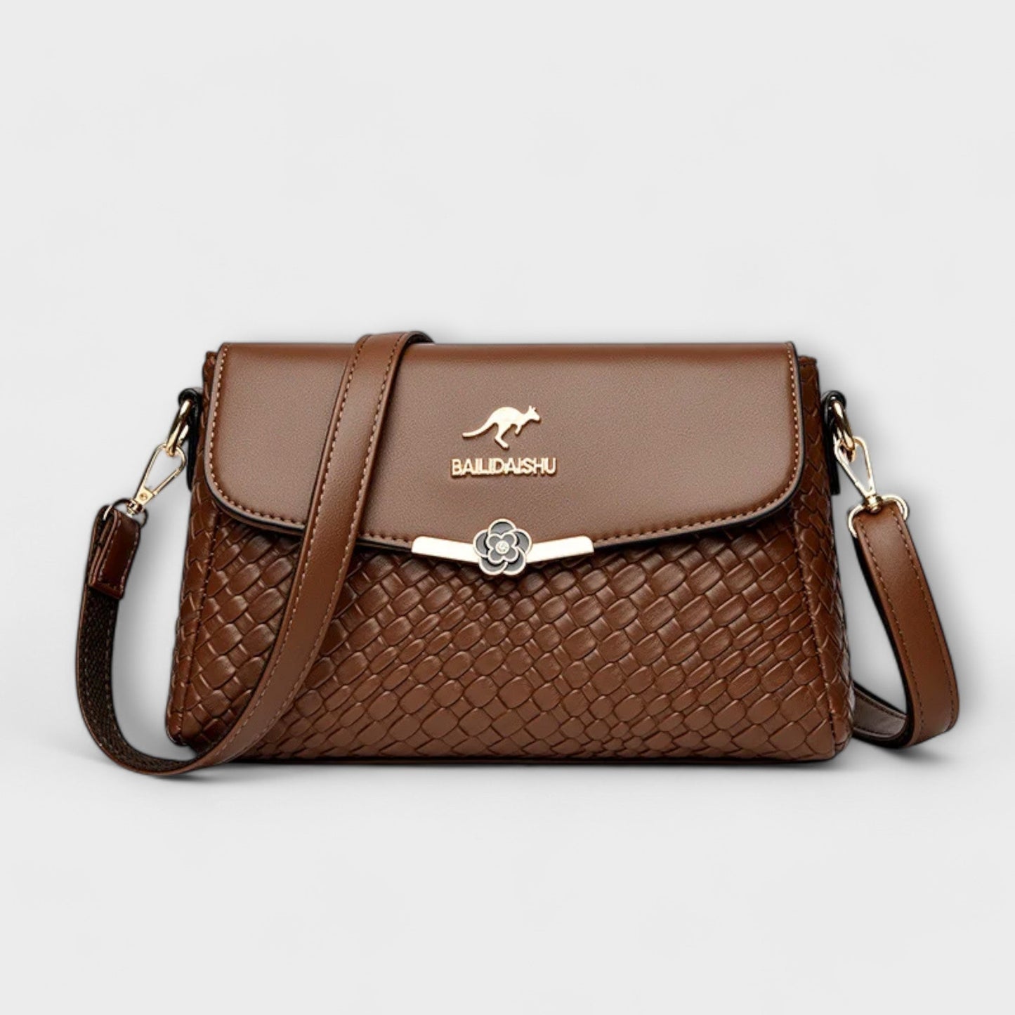 LUXURIOUS SHOULDER BAG WITH STYLE AND VERSATILITY
