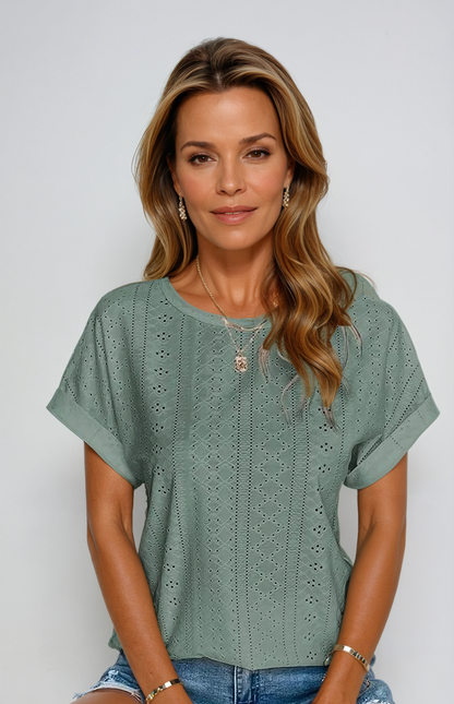 Riza – sunlit eyelet breeze