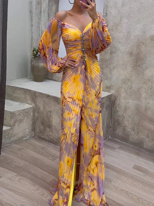 Selina- effortless charm in a graceful v-neck silhouette
