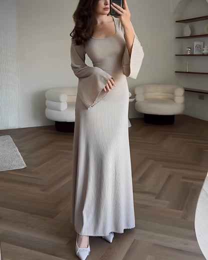 GABRIELLA - ELEGANT KNIT MAXI DRESS