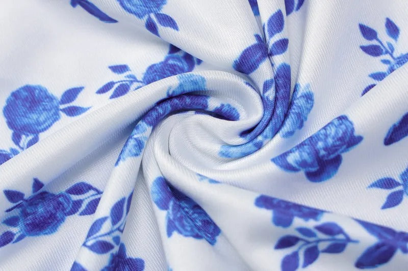 AMELIA FLORAL DRESS – TIMELESS ELEGANCE WITH FEMININE CHARM