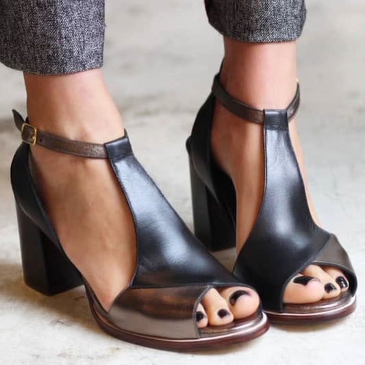 Nadaria – crafted contrasts in black