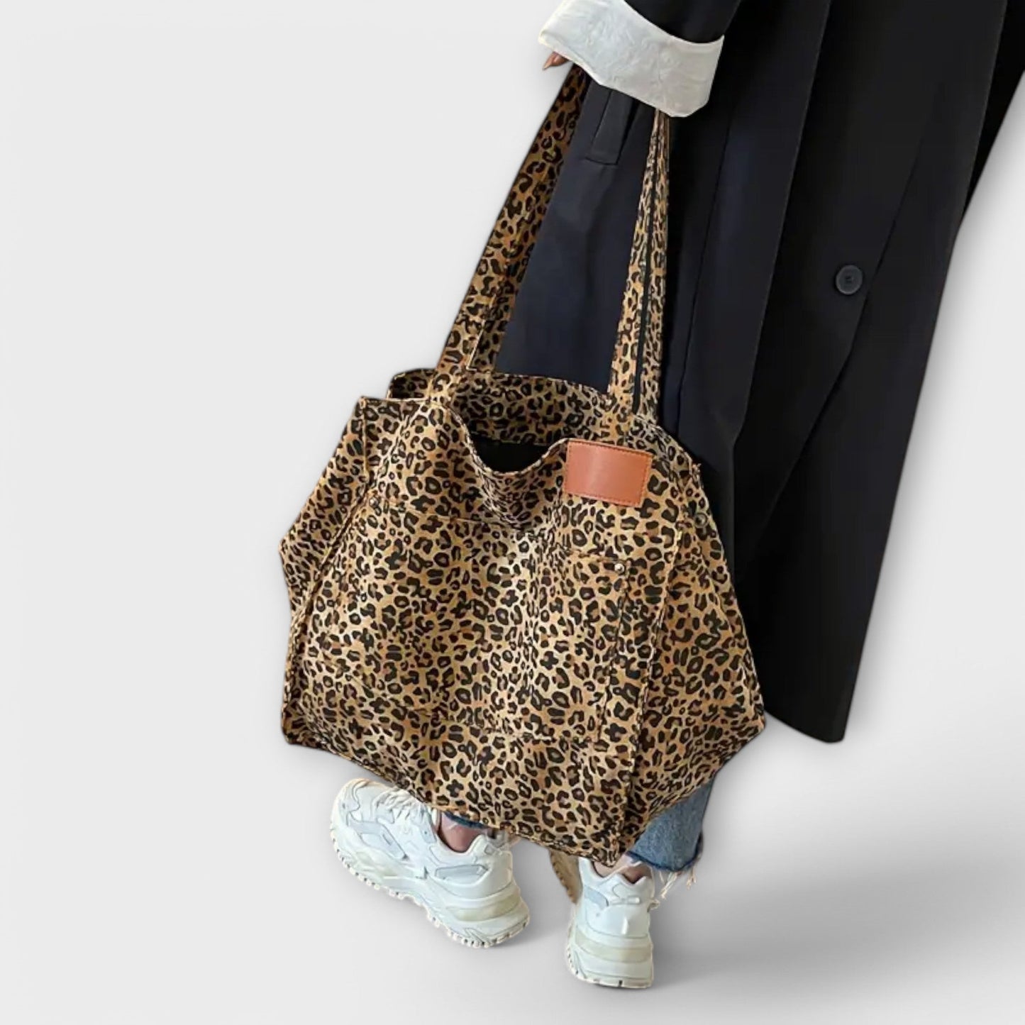 ELEGANT LEOPARD -PRINT CANVAS SHOULDER BAG