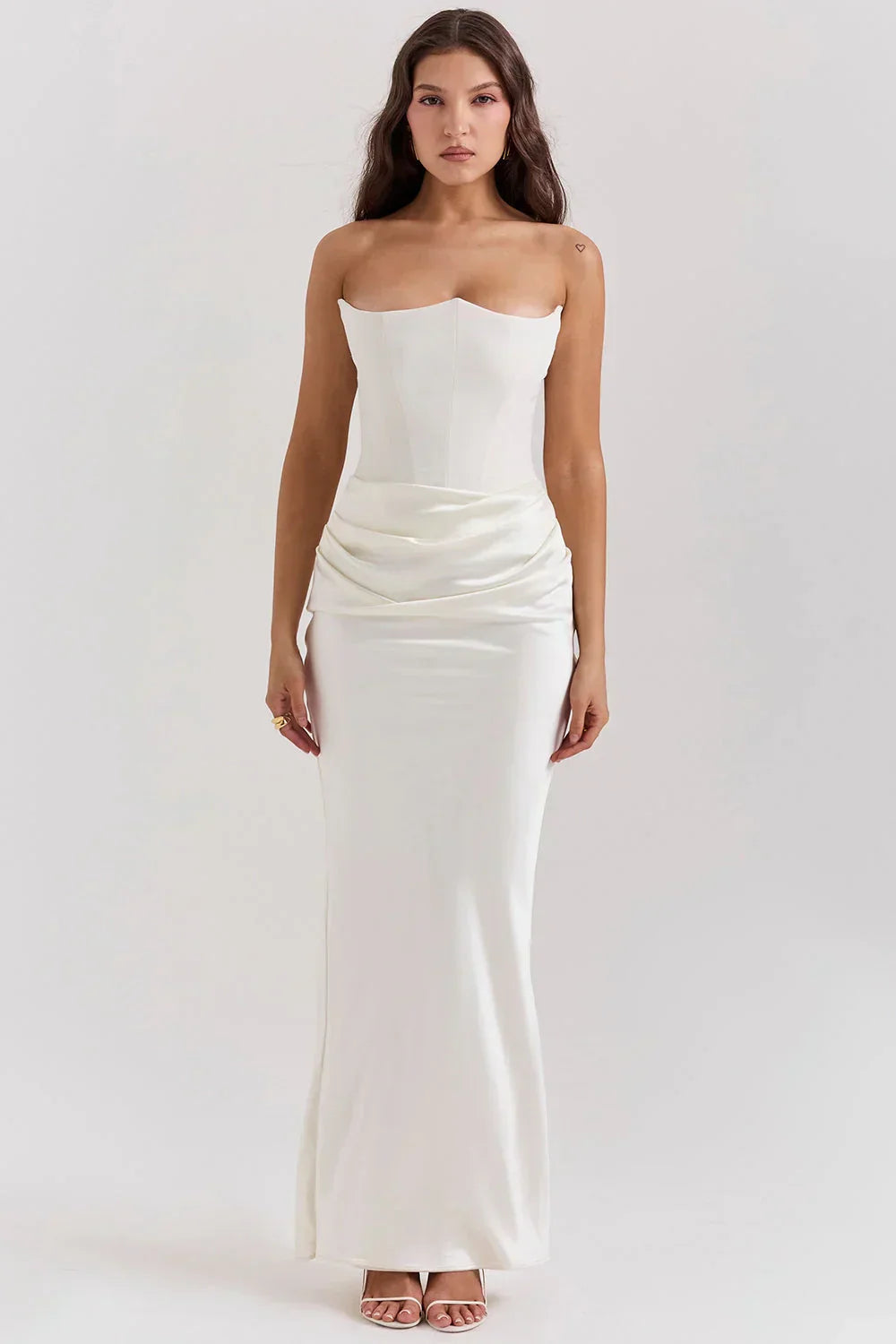BIANCA - TIMELESS ELEGANCE