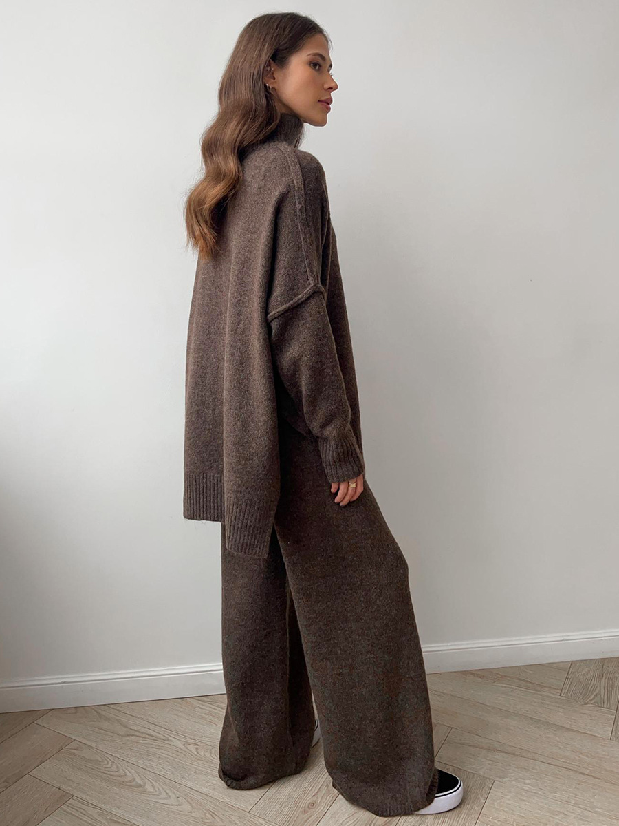 Plain Set – minimalist softness in motion