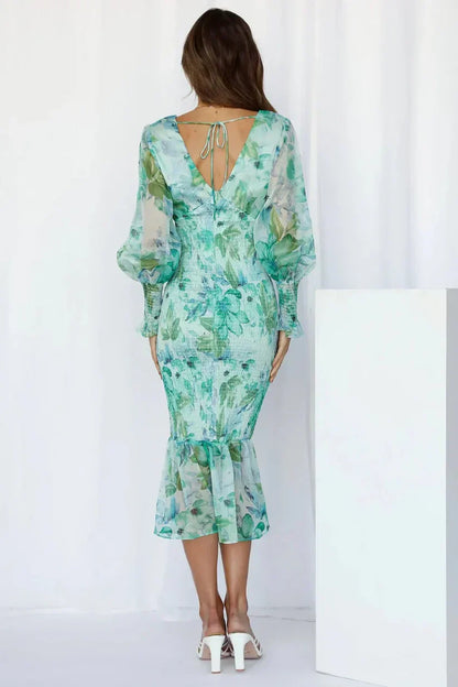 Amara - blooming charm in every step