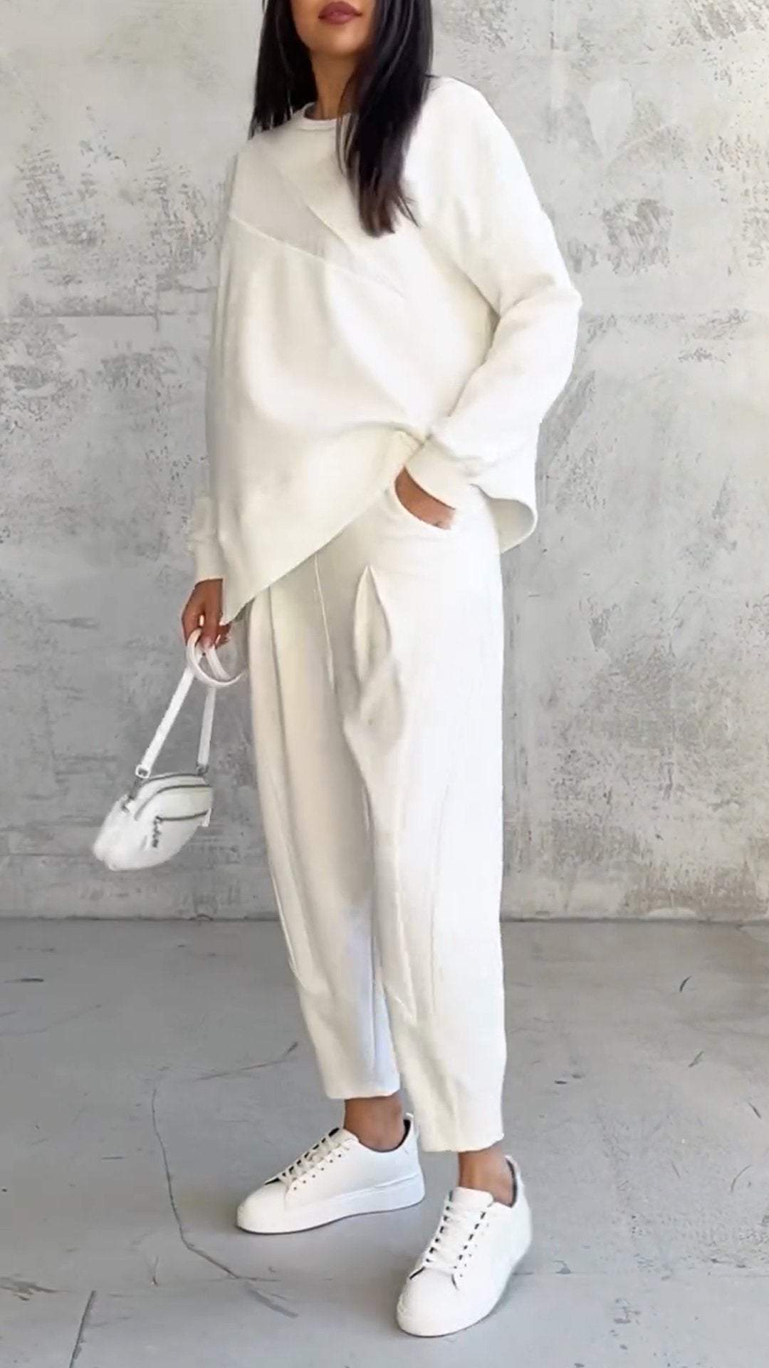 FLORIANA - ELEGANT TWO-PIECE SET WITH ROUND NECKLINE AND LONG SLEEVES
