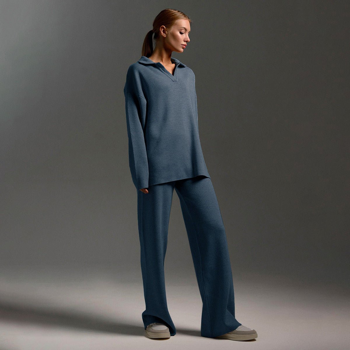 XYLA - KNITTED TRACKSUIT FOR WOMEN