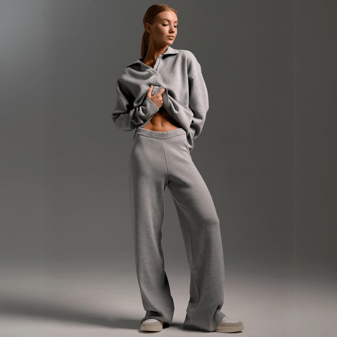 XYLA - KNITTED TRACKSUIT FOR WOMEN