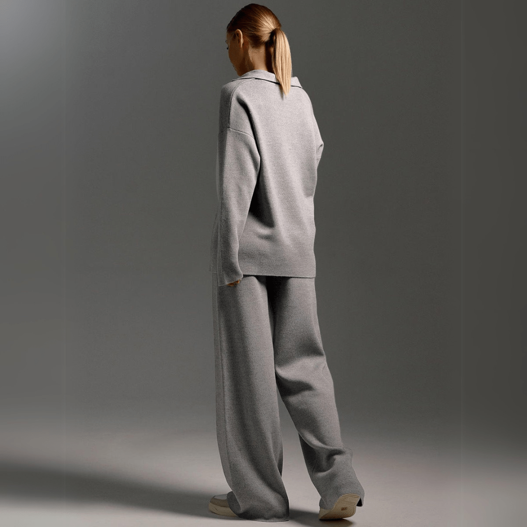 XYLA - KNITTED TRACKSUIT FOR WOMEN