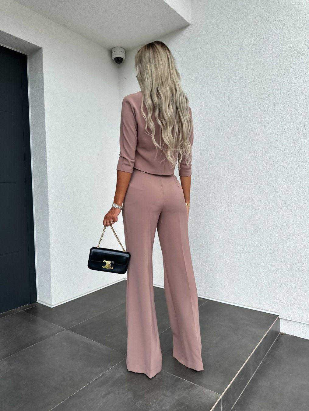 ROELIE - ELEGANT TWO-PIECE LOUNGE SET