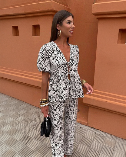 Naomi – breezy allure in sun-kissed linen